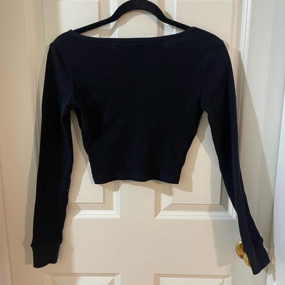 Aritzia TNA black crop top ; size xs - Picture 2 of 2